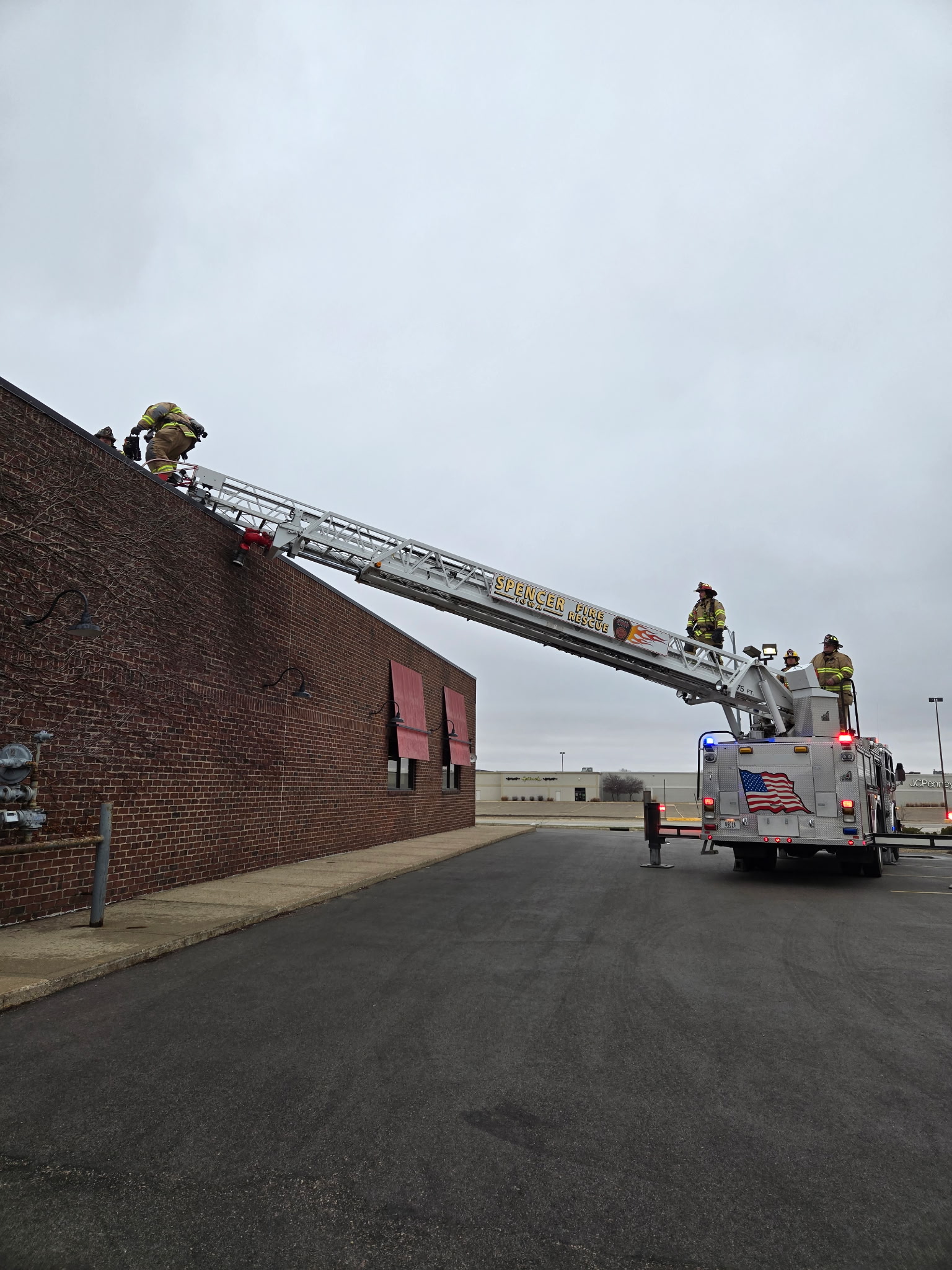 SPENCER_SMOKE_0403_(2)